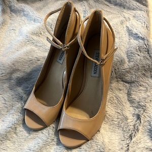 Steve Madden Madly pumps